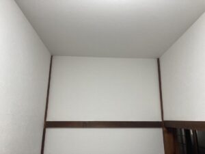 静岡県沼津市　S様邸　天井のクロス貼り替え工事（2）