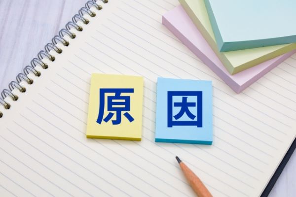 フローリングが劣化する原因とは？放置するとどうなる？