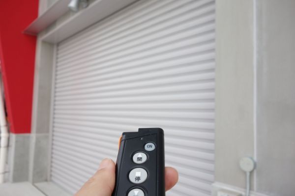 電動シャッターって必要？メリット・デメリットを解説